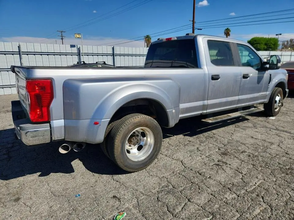 2022 FORD F350 SUPER DUTY  