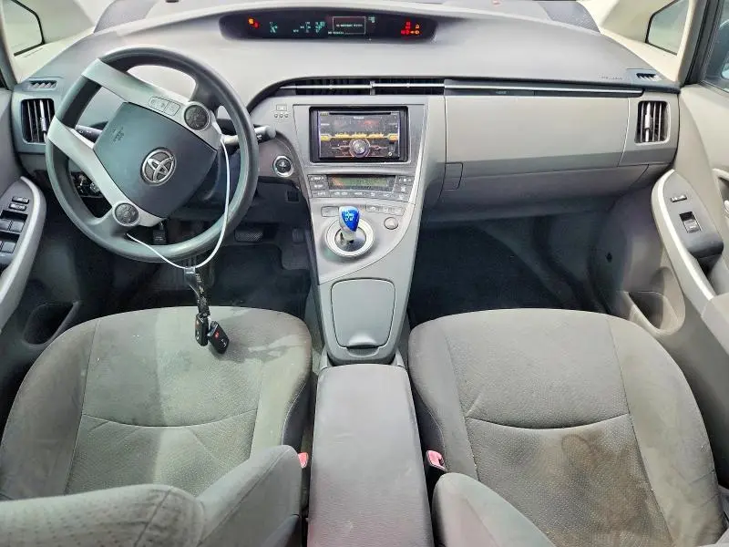2011 TOYOTA PRIUS THREE  