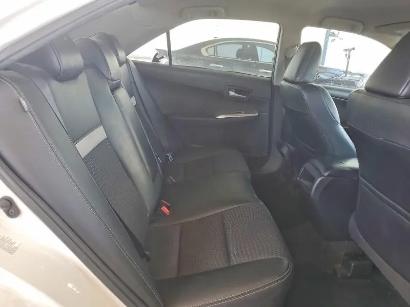 2012 TOYOTA CAMRY SE  