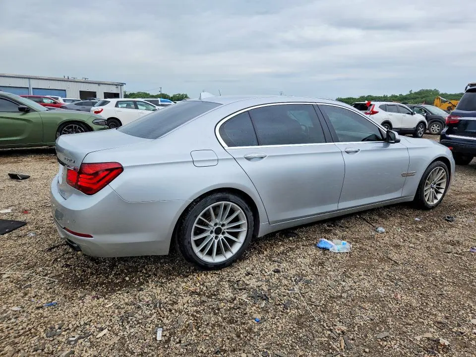 2013 BMW 750 LXI  