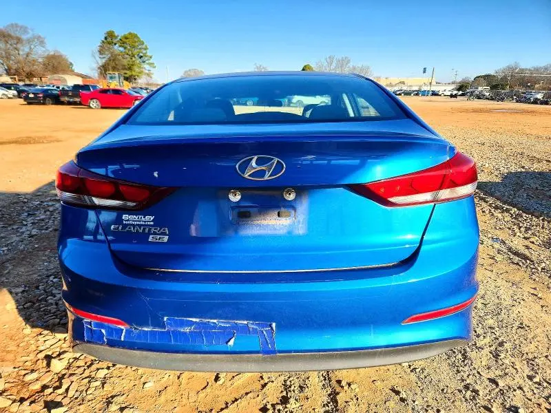 2018 HYUNDAI ELANTRA SE  