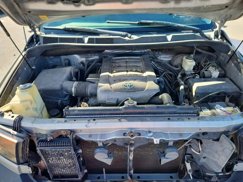 2010 TOYOTA TUNDRA CREWMAX SR5  