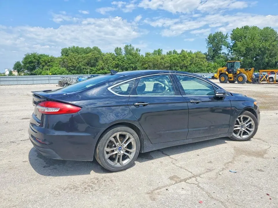 2020 FORD FUSION TITANIUM  