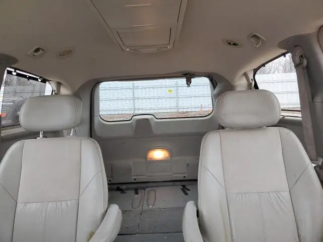 2010 CHRYSLER TOWN & COUNTRY LIMITED  