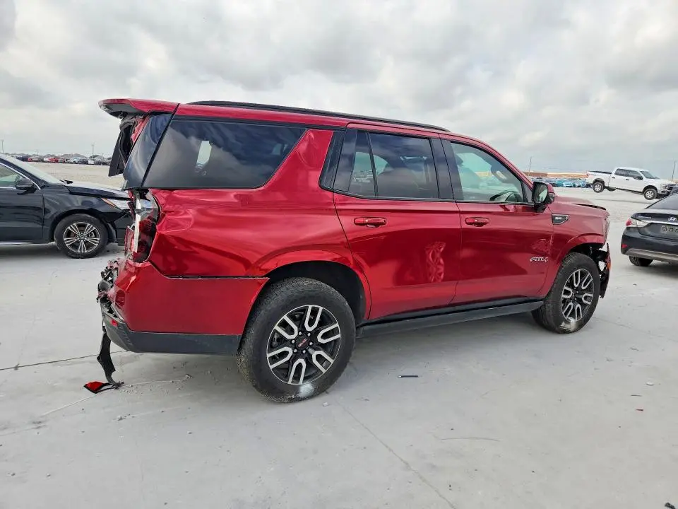2023 GMC YUKON AT4  