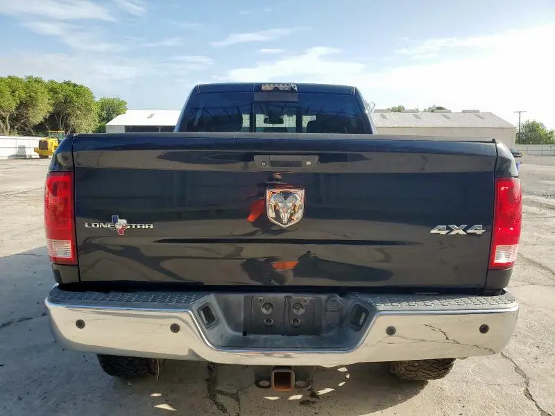 2015 RAM 2500 SLT  
