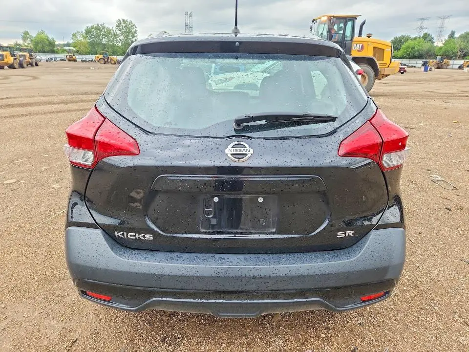2019 NISSAN KICKS S  