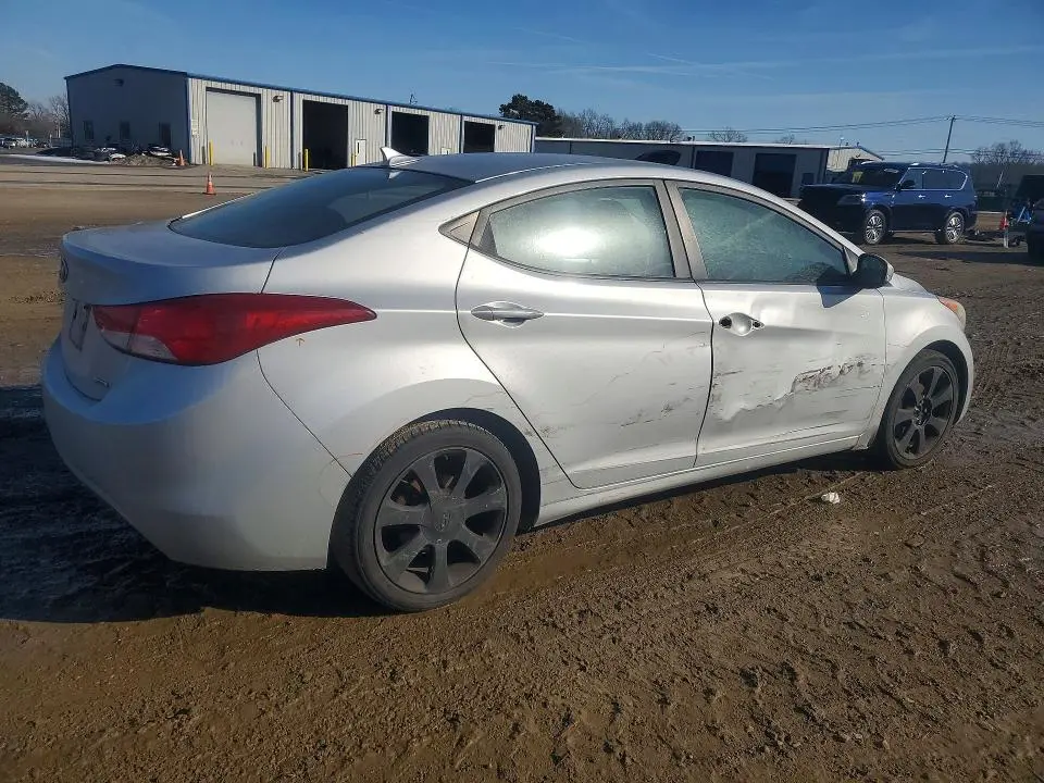 2011 HYUNDAI ELANTRA GLS  