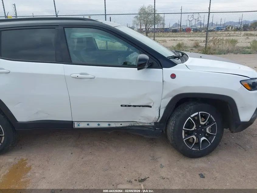 2024 JEEP COMPASS TRAILHAWK 4X4
