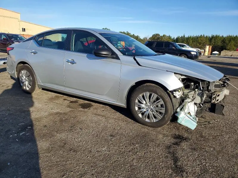 2019 NISSAN ALTIMA S  