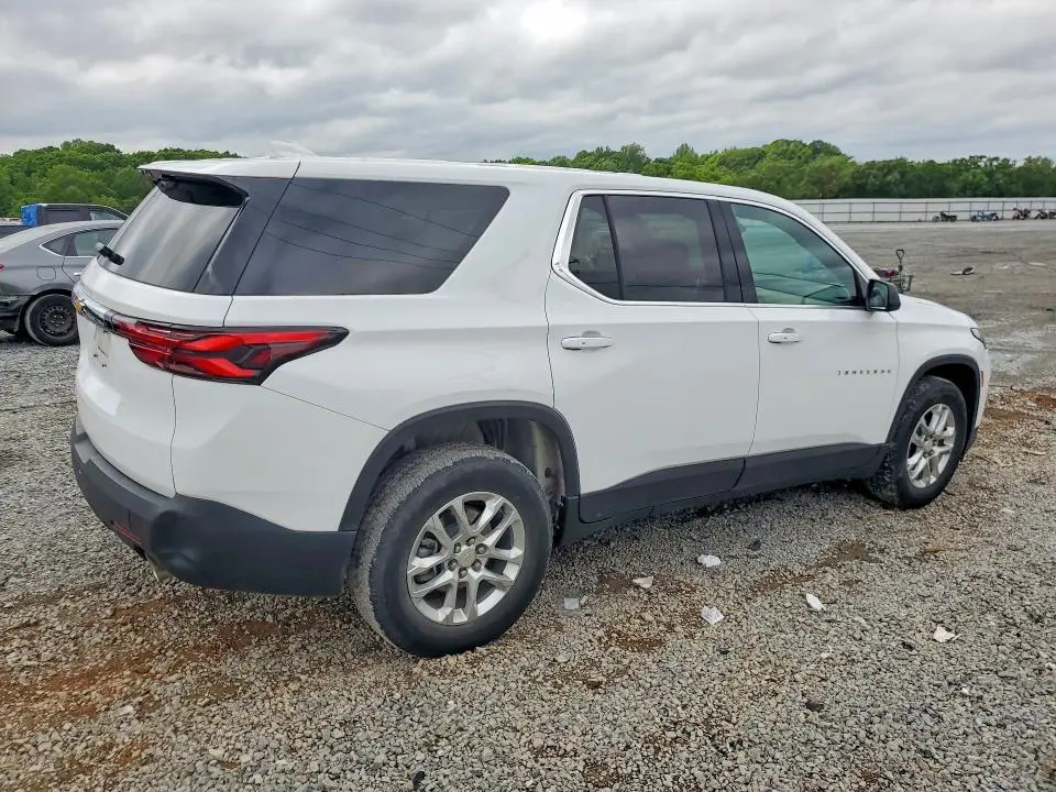 2023 CHEVROLET TRAVERSE LS  