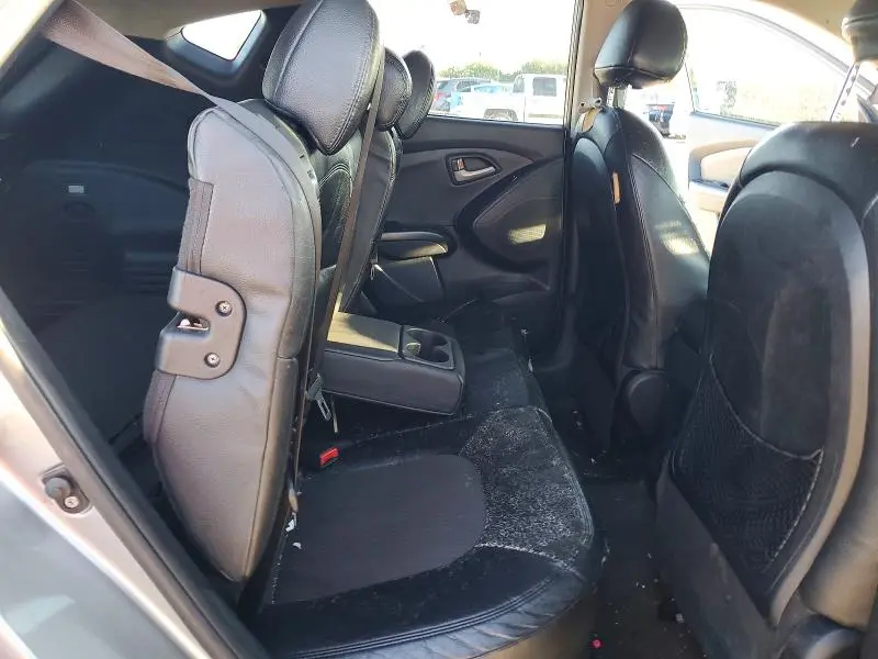 2012 HYUNDAI TUCSON GLS  