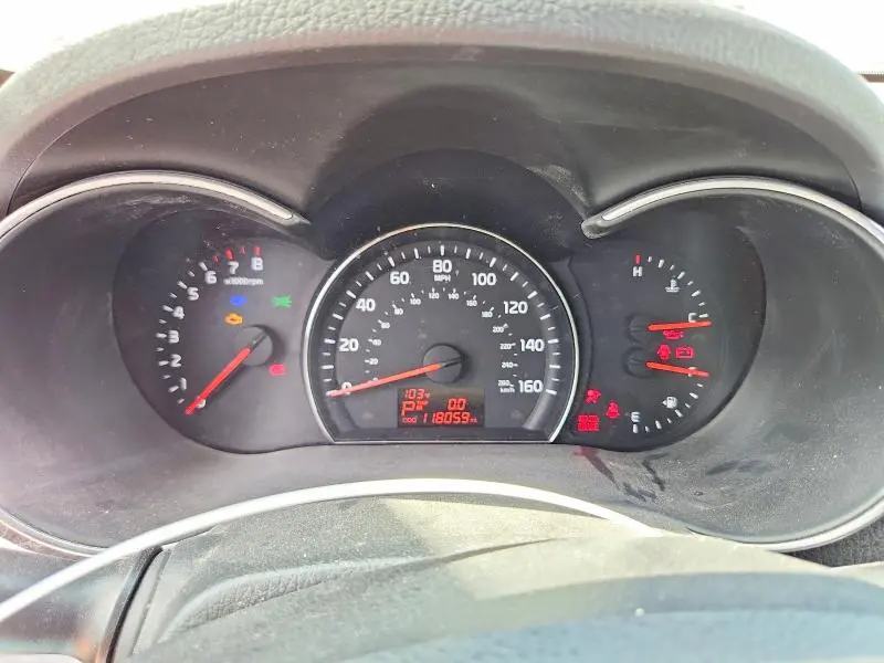 2014 KIA SORENTO LX  