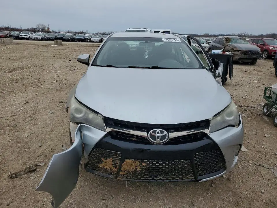 2017 TOYOTA CAMRY LE  