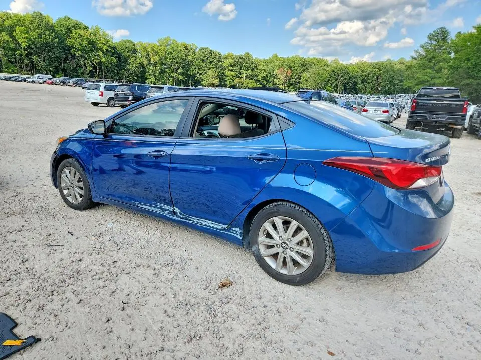 2014 HYUNDAI ELANTRA SE  