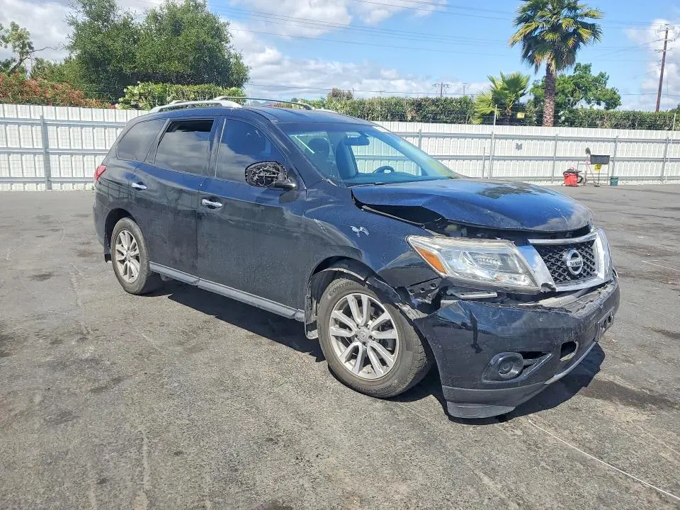 2014 NISSAN PATHFINDER SV  