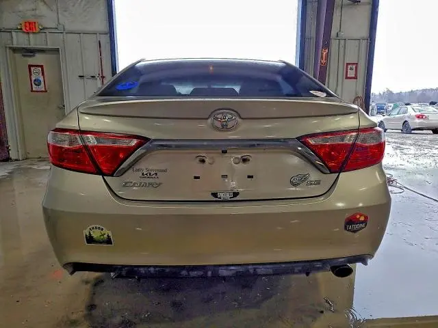 2015 TOYOTA CAMRY LE  