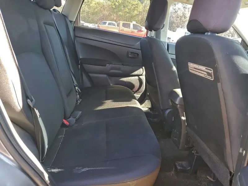 2015 MITSUBISHI OUTLANDER SPORT ES  