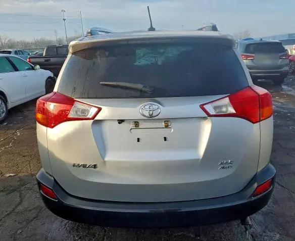 2014 TOYOTA RAV4 XLE  
