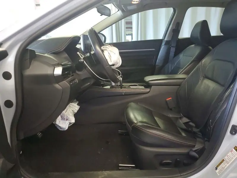 2023 NISSAN ALTIMA SR  