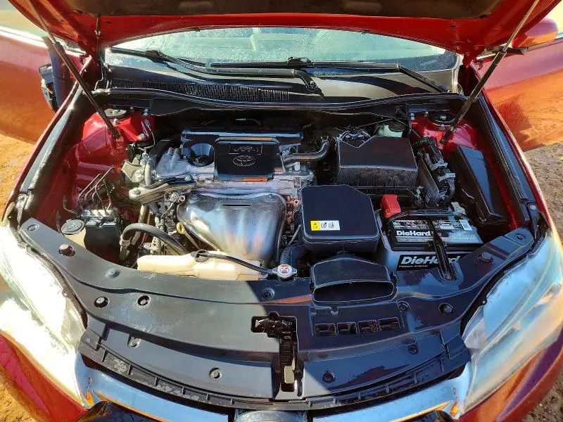 2017 TOYOTA CAMRY SE  