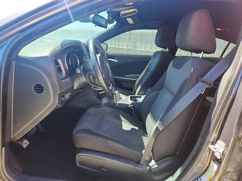 2015 DODGE CHARGER SE  