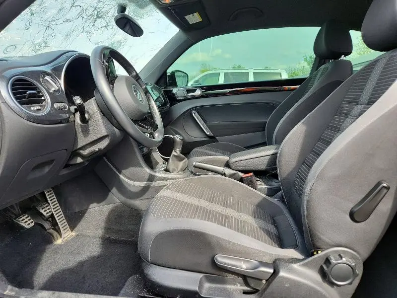 2012 VOLKSWAGEN BEETLE TURBO  