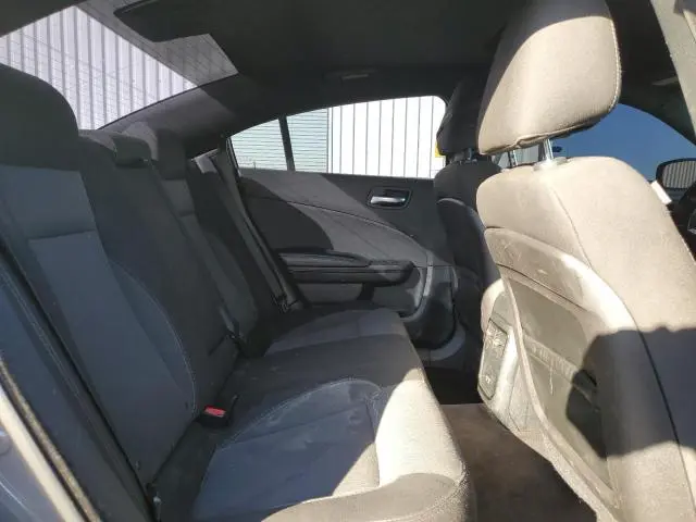 2017 DODGE CHARGER SE  