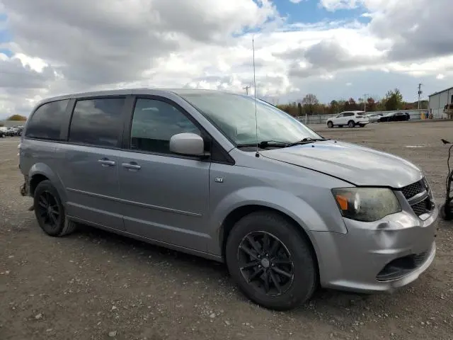 2014 DODGE GRAND CARAVAN SE  