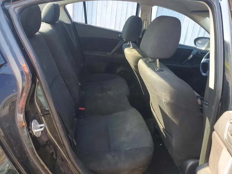 2011 MAZDA 3 I  