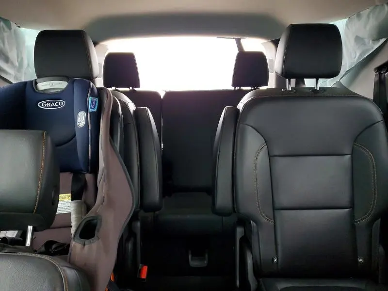 2021 CHEVROLET TRAVERSE LT  