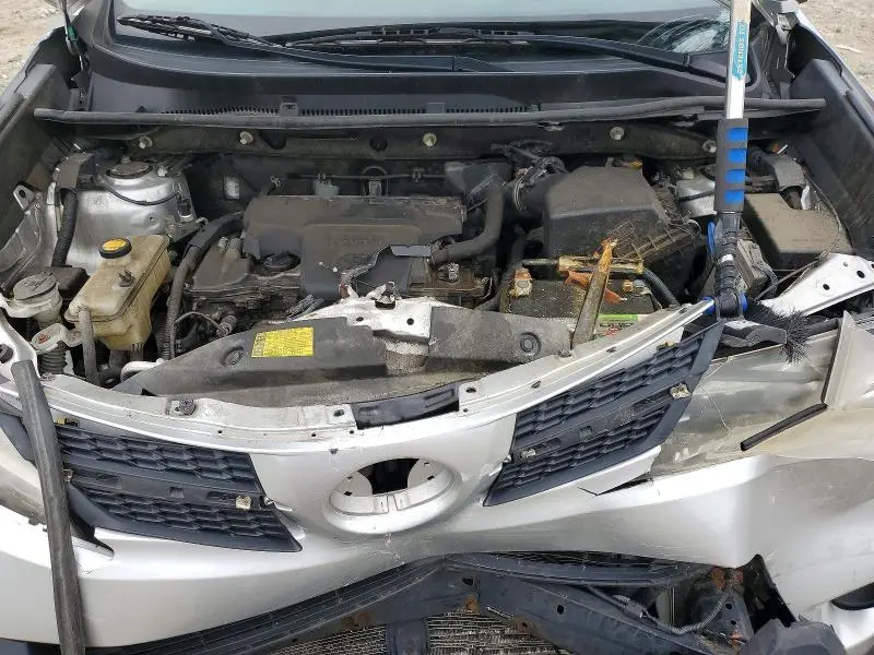 2013 TOYOTA RAV4 LE  