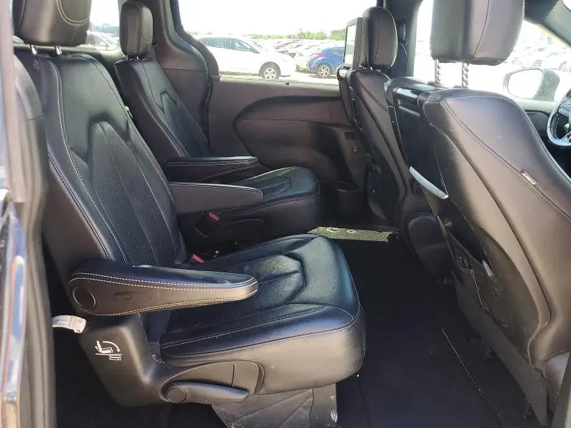 2019 CHRYSLER PACIFICA TOURING L PLUS  