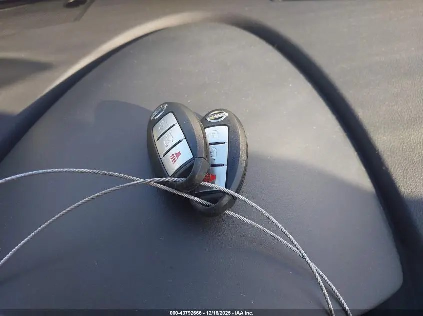 2013 NISSAN ROGUE SV