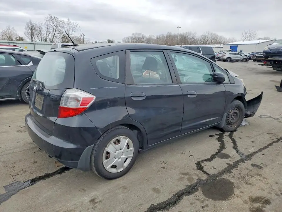 2013 HONDA FIT   