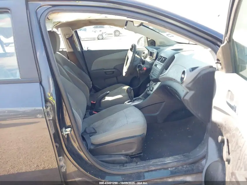 2014 CHEVROLET SONIC LS AUTO