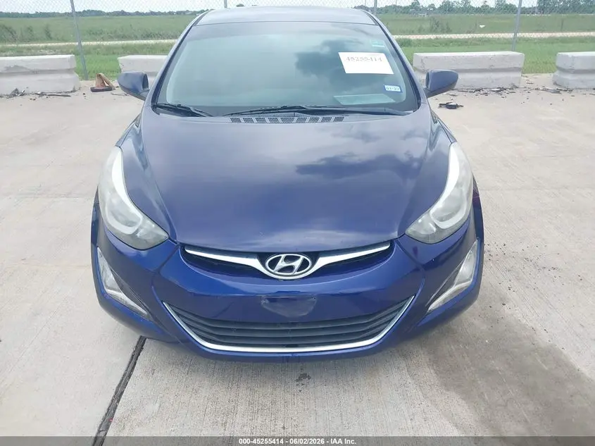 2014 HYUNDAI ELANTRA SE