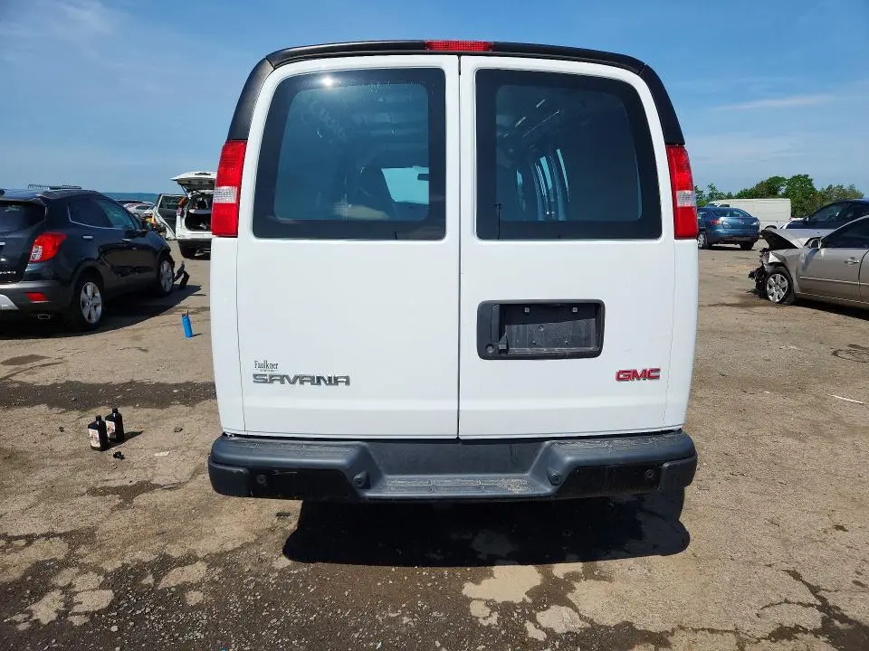 2023 GMC SAVANA G3500  