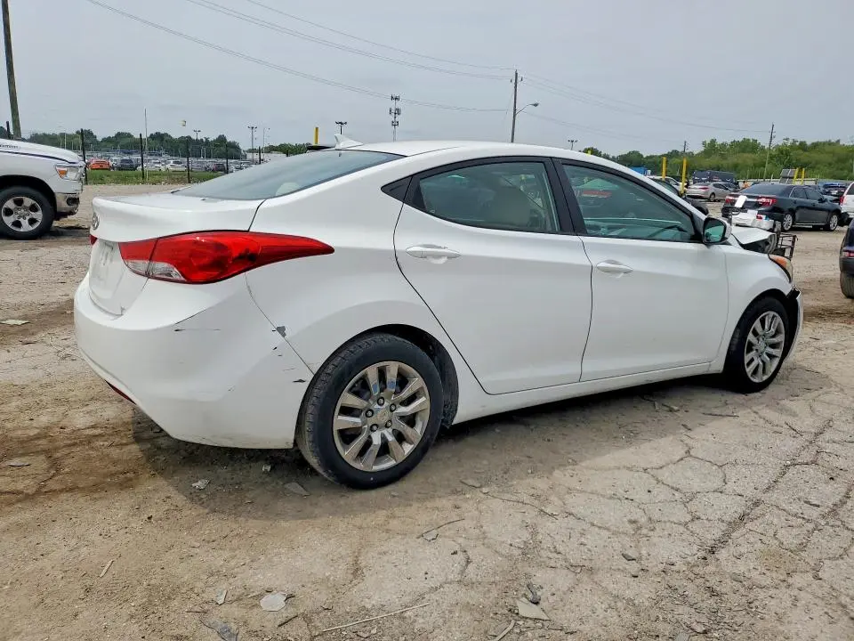 2011 HYUNDAI ELANTRA GLS  