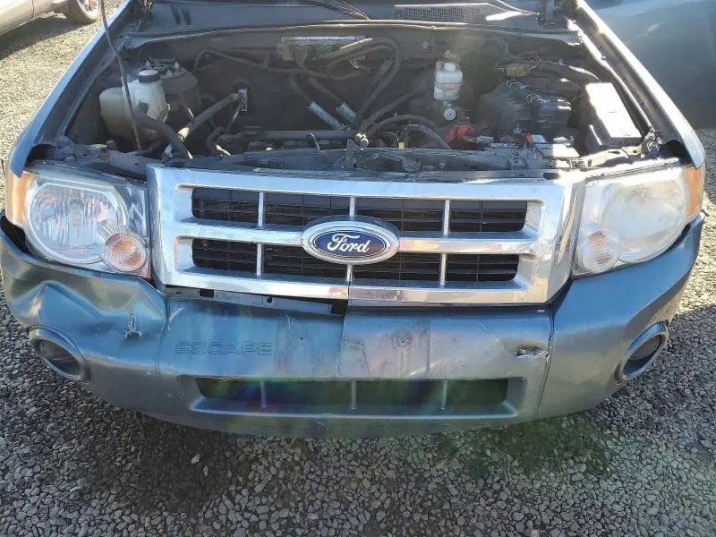 2011 FORD ESCAPE XLS  