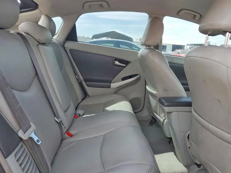 2010 TOYOTA PRIUS II  