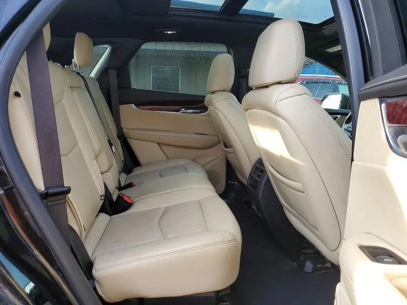 2019 CADILLAC XT5 LUXURY  