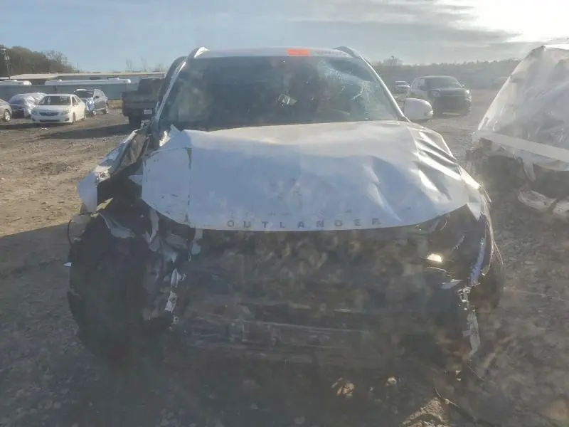 2018 MITSUBISHI OUTLANDER SE  