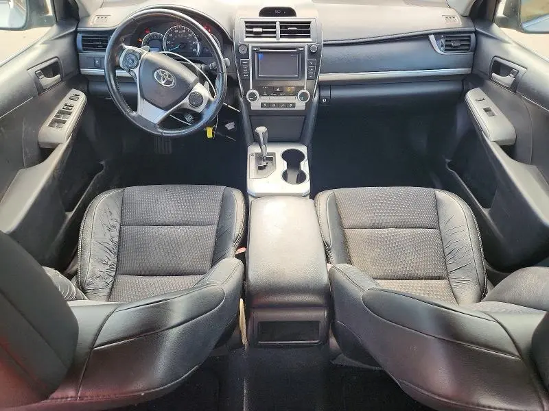2013 TOYOTA CAMRY SE  