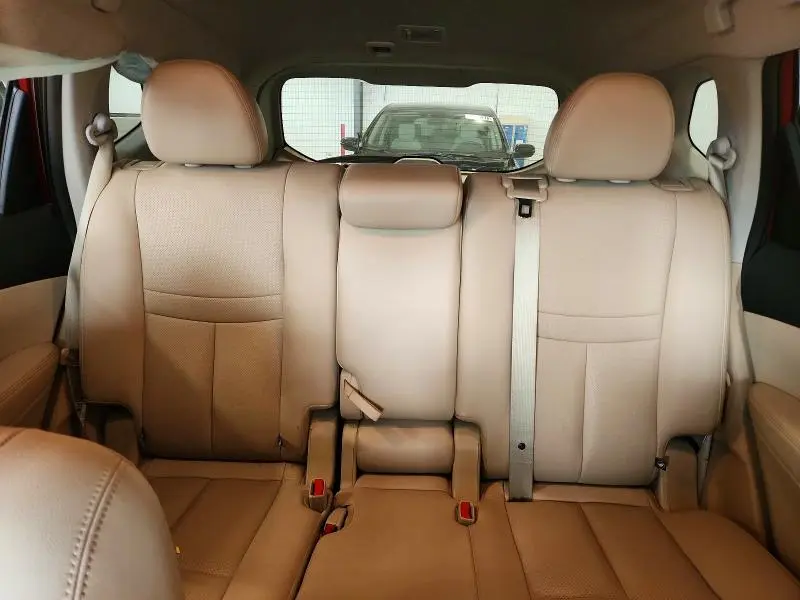2017 NISSAN ROGUE SL  