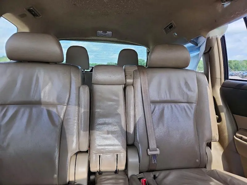 2010 TOYOTA HIGHLANDER LIMITED  
