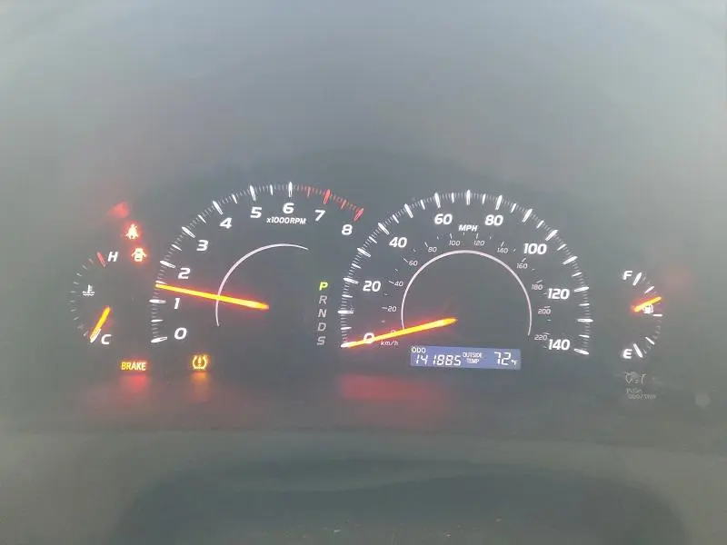 2011 TOYOTA CAMRY BASE  