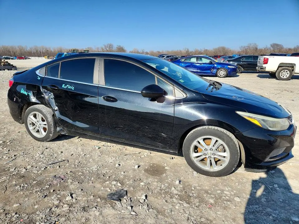 2016 CHEVROLET CRUZE LT  
