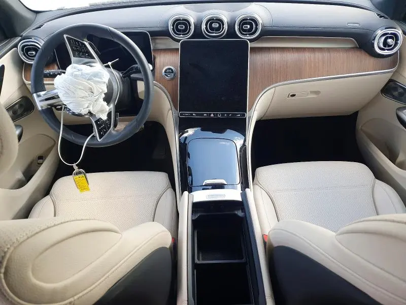 2023 MERCEDES-BENZ GLC 300 4MATIC  