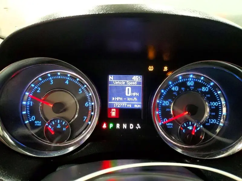 2011 CHRYSLER TOWN & COUNTRY TOURING  